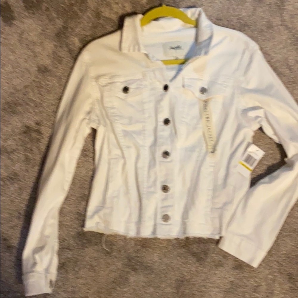 White jeans jacket